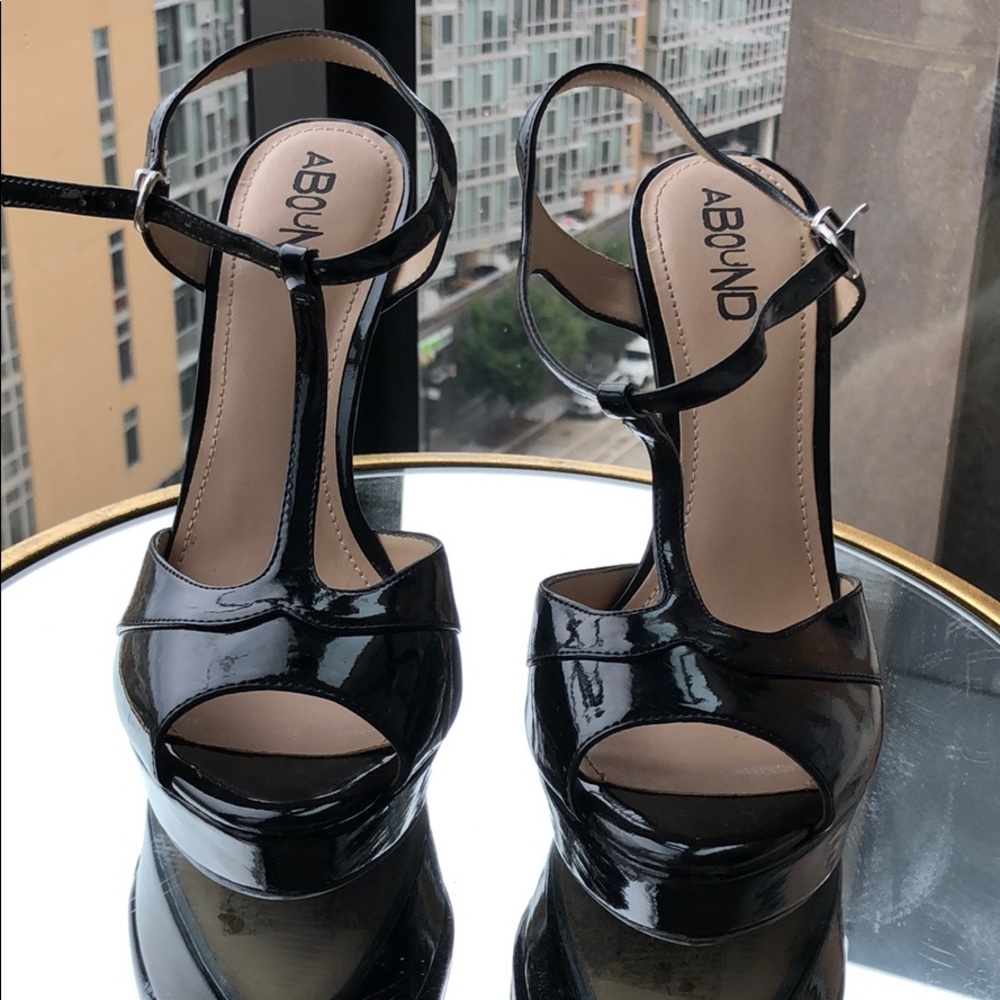 Abound/ Nordstrom Black Patent Leather Heels